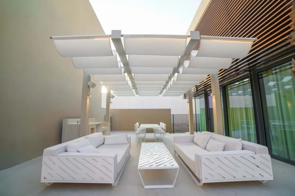 Aluminium pergola